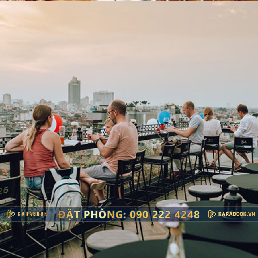 Lighthouse-Sky-Bar